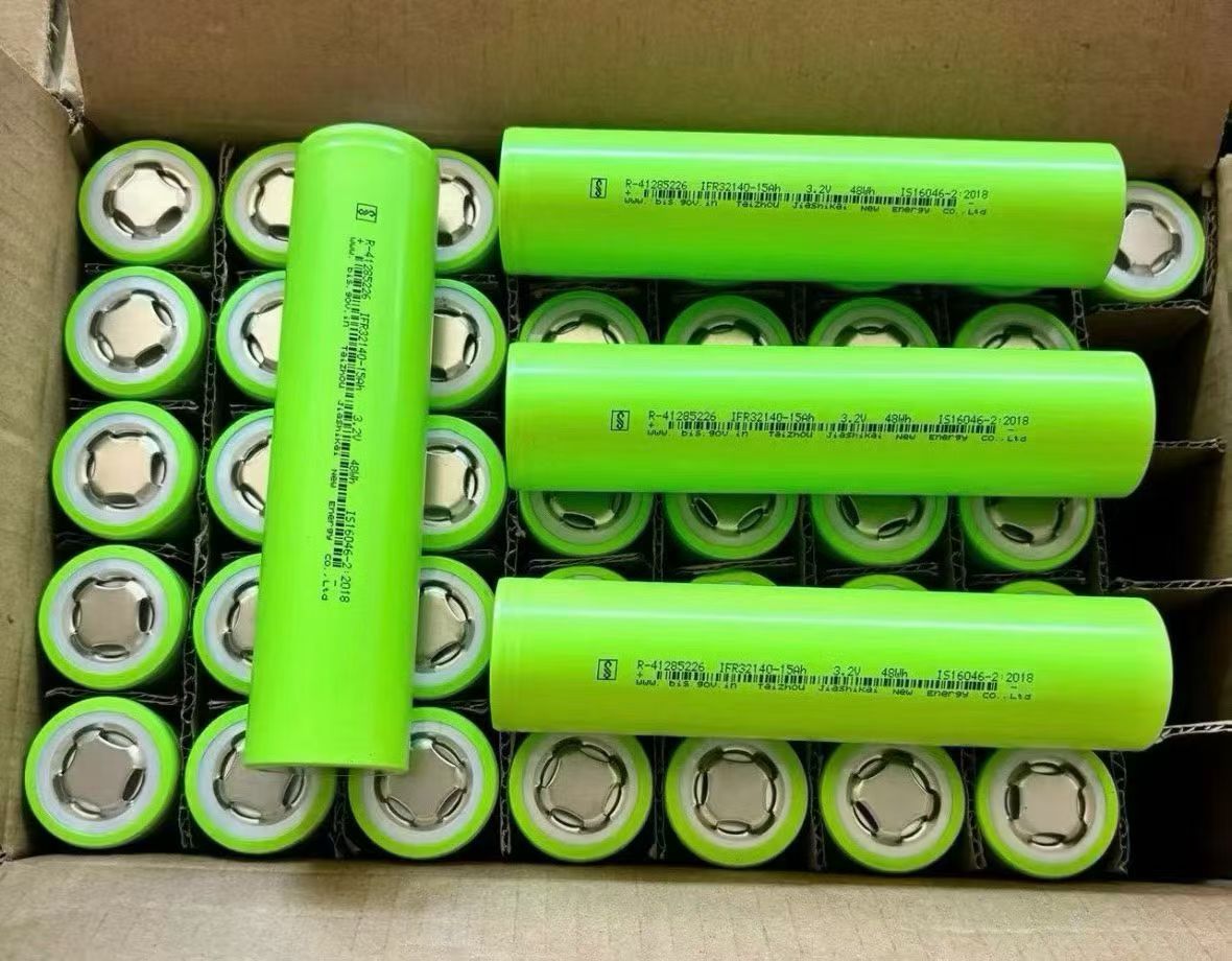 JSK IFR32140 15Ah LiFePO4 cylindrical cells in carton